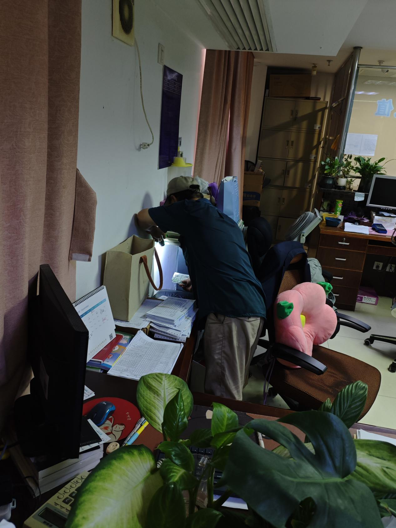 驱除“四害”，，，，，，“卫”爱同行