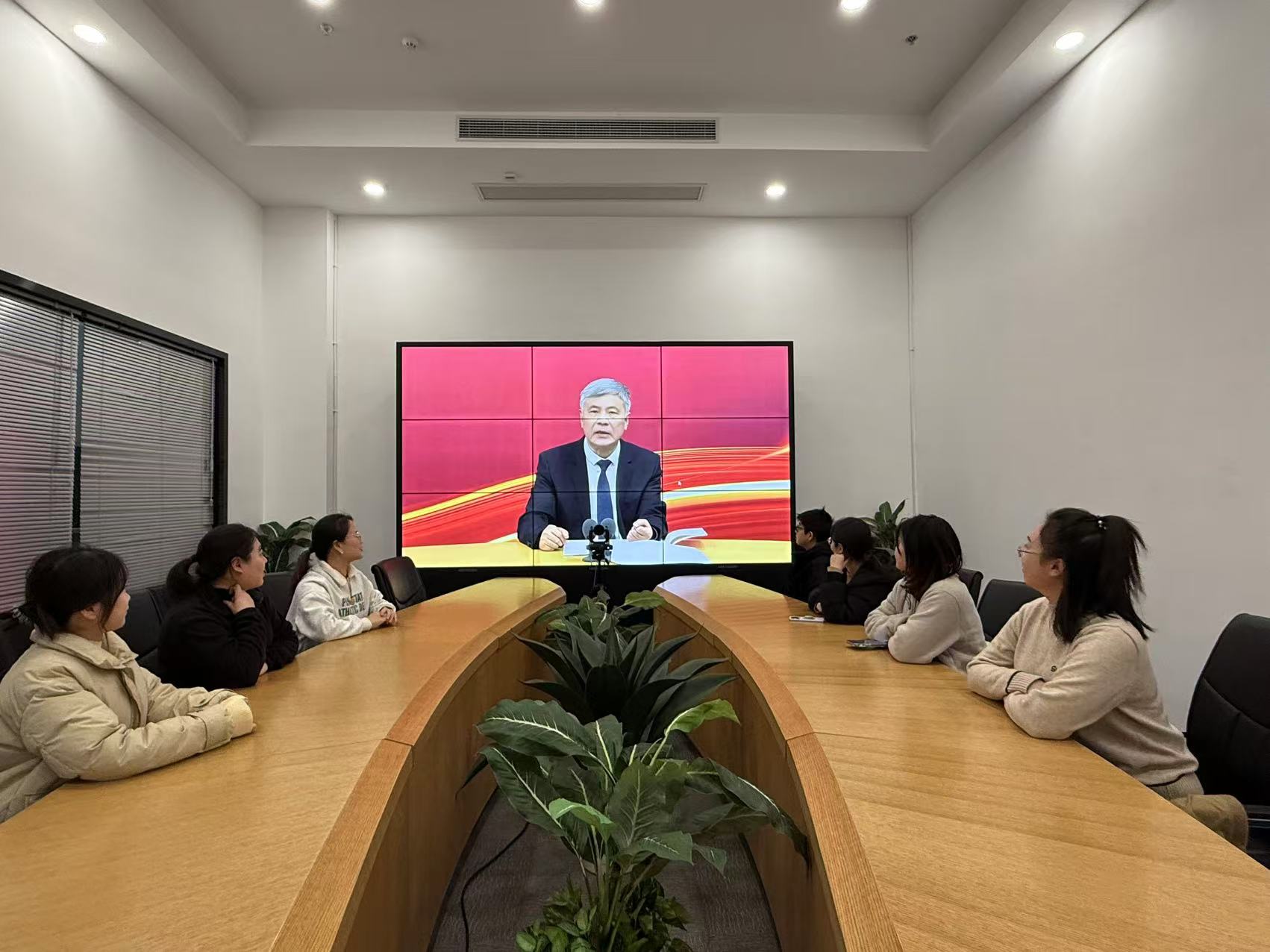 必赢文创集团行政党支部开展“深入学习贯彻党的二十届三中全会精神”主题党日活动