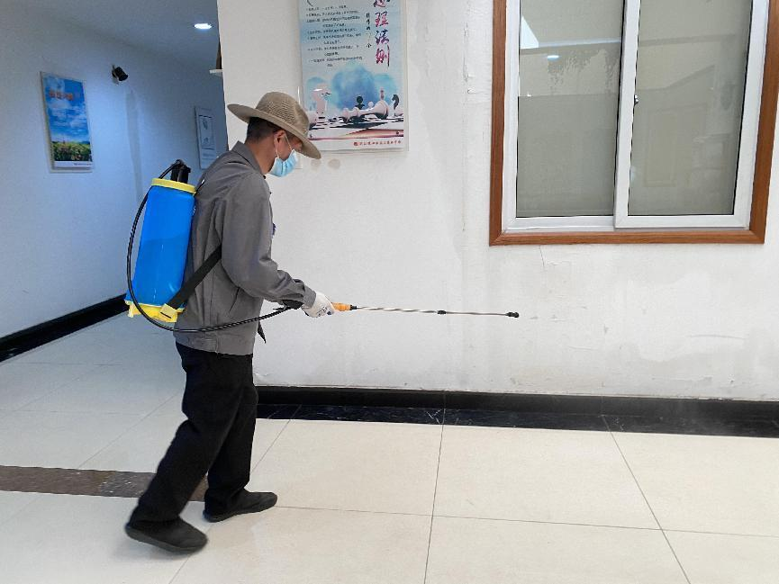 钱江商城做好日常消杀，，，，，，，，筑牢安全屏障